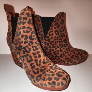 Toms Leopard print Booties